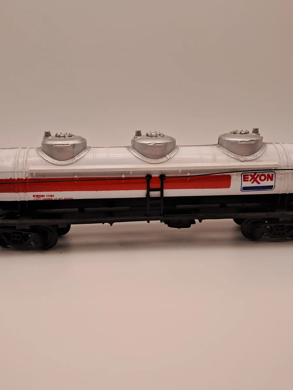 ​Vintage HO Scale Model Train Car Lot of 7 - Tyco Bachmann Exxon Wonder Bread